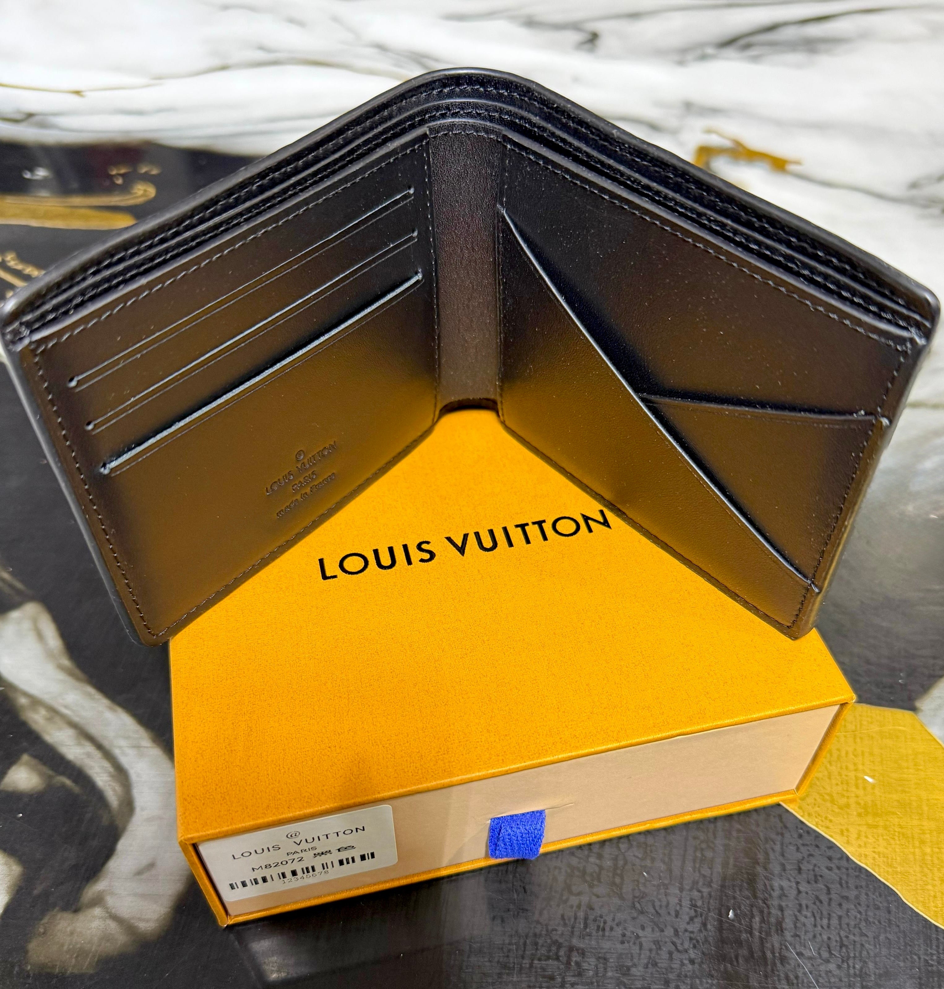 Cartera Louis Vuitton LV Negro