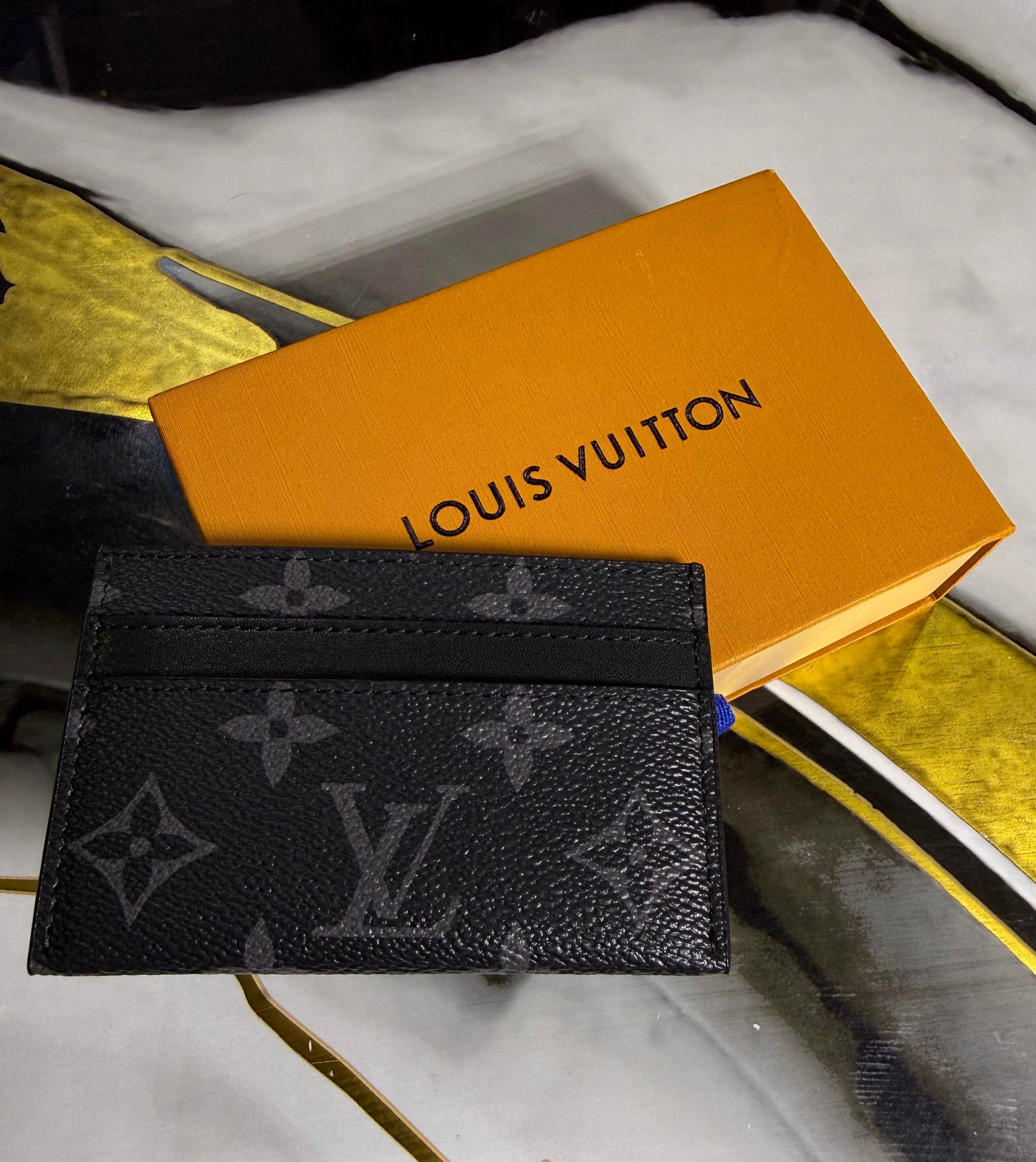 Tarjetero Louis Vuitton LV Negro