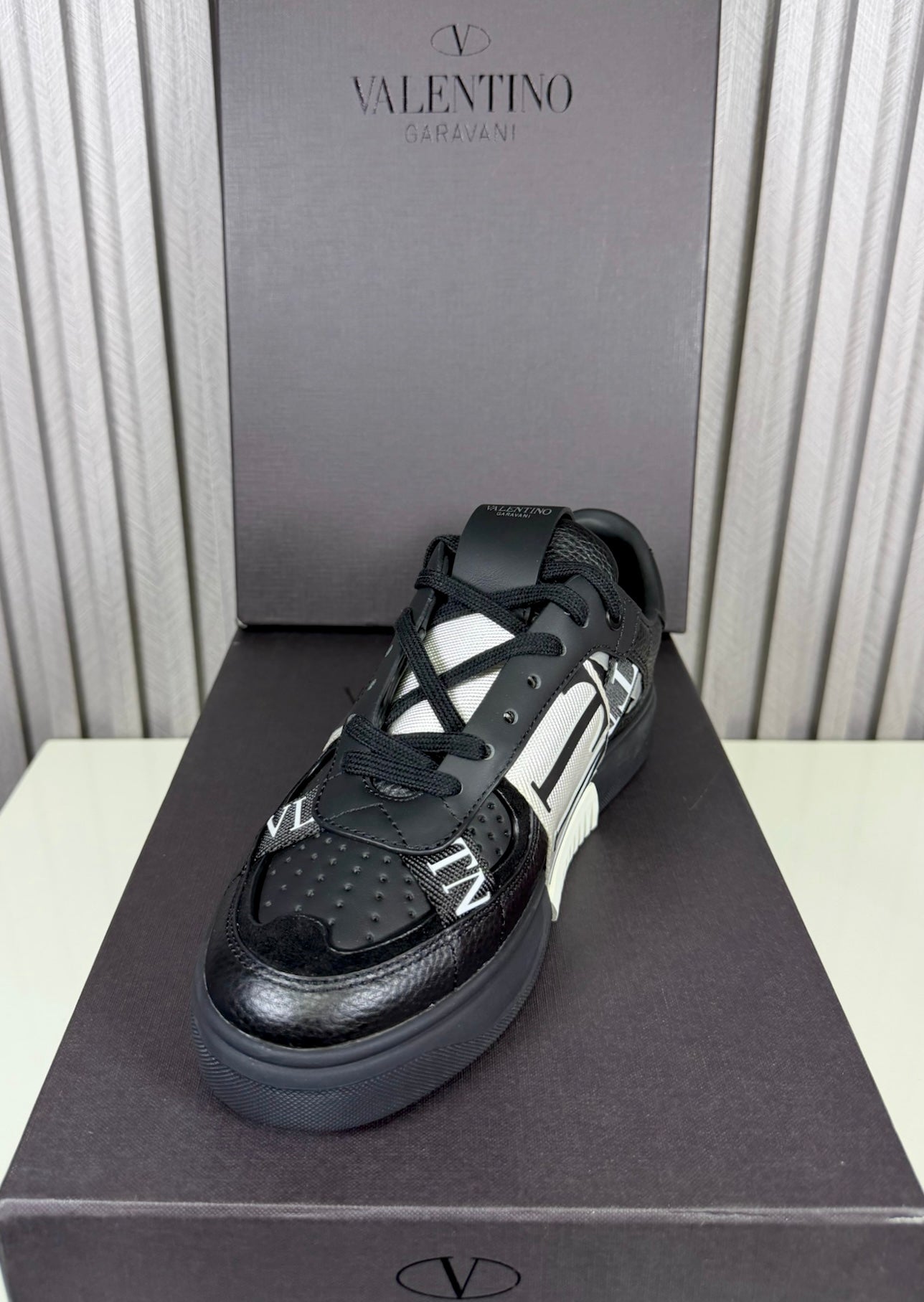 Tenis Dama Valentino One Stud XL Black