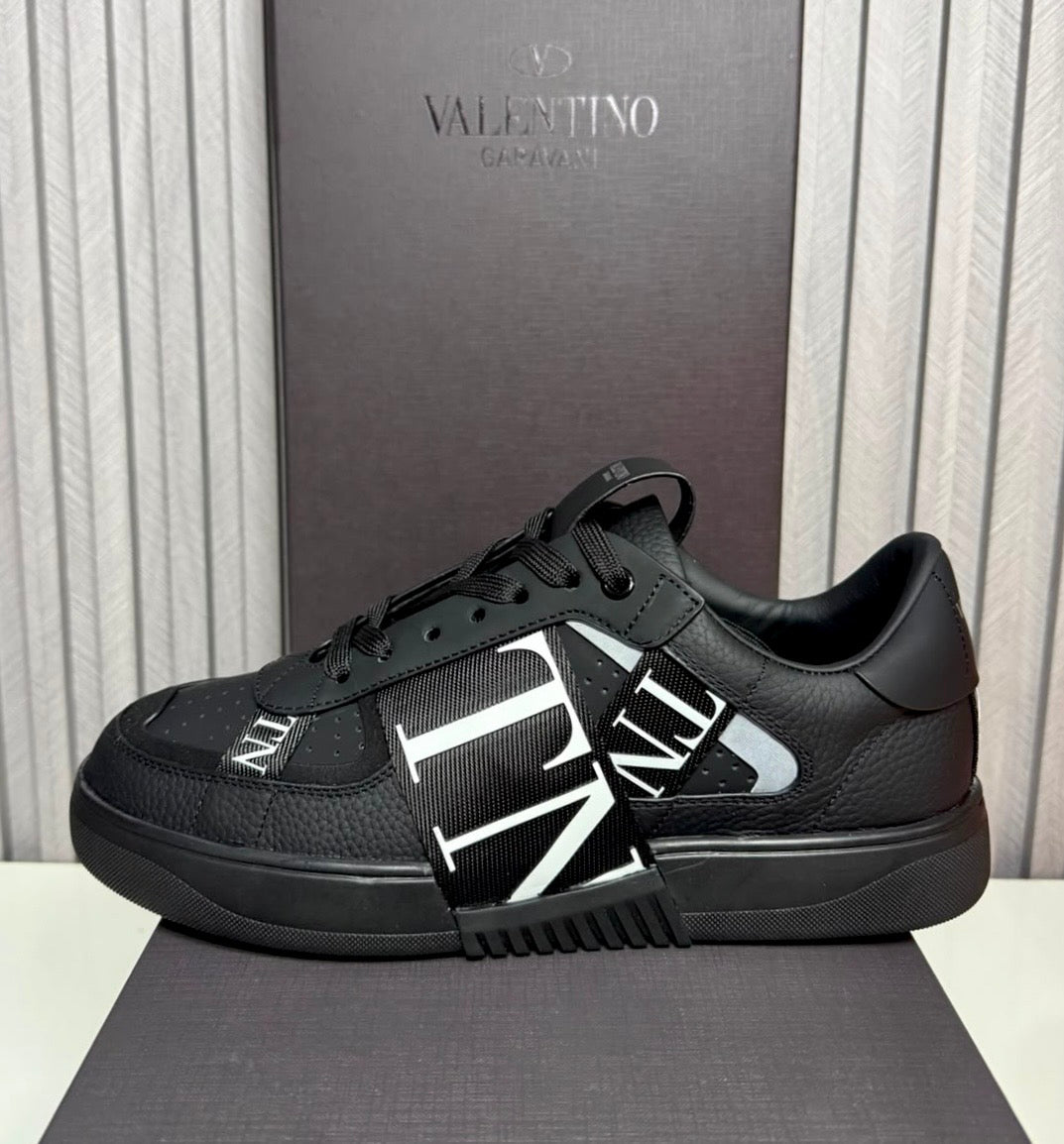 Tenis Valentino Garavani One Stud XL Black