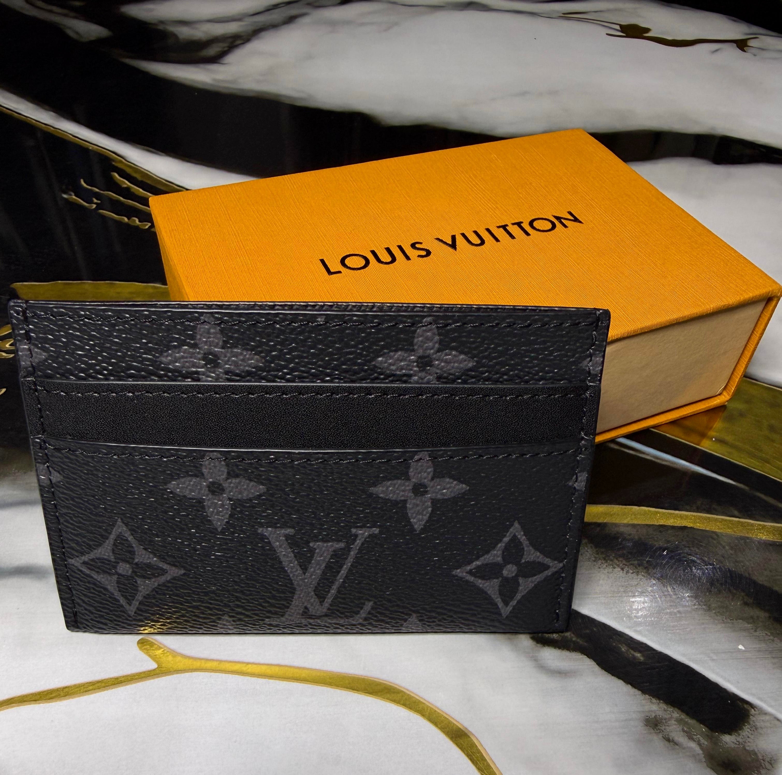 Tarjetero Louis Vuitton LV Negro