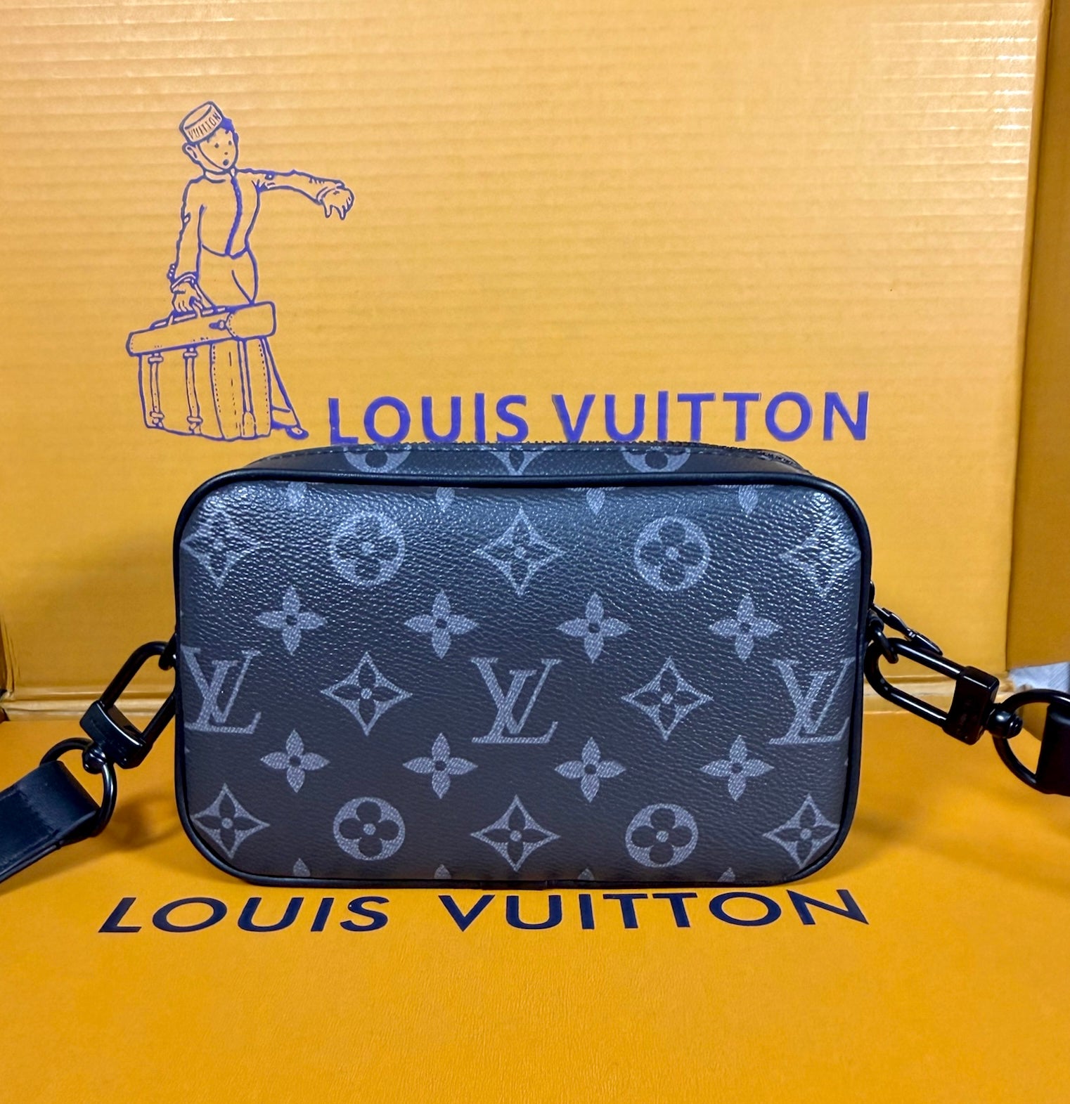 Louis Vuitton Gray/Black Bolsa Hombre