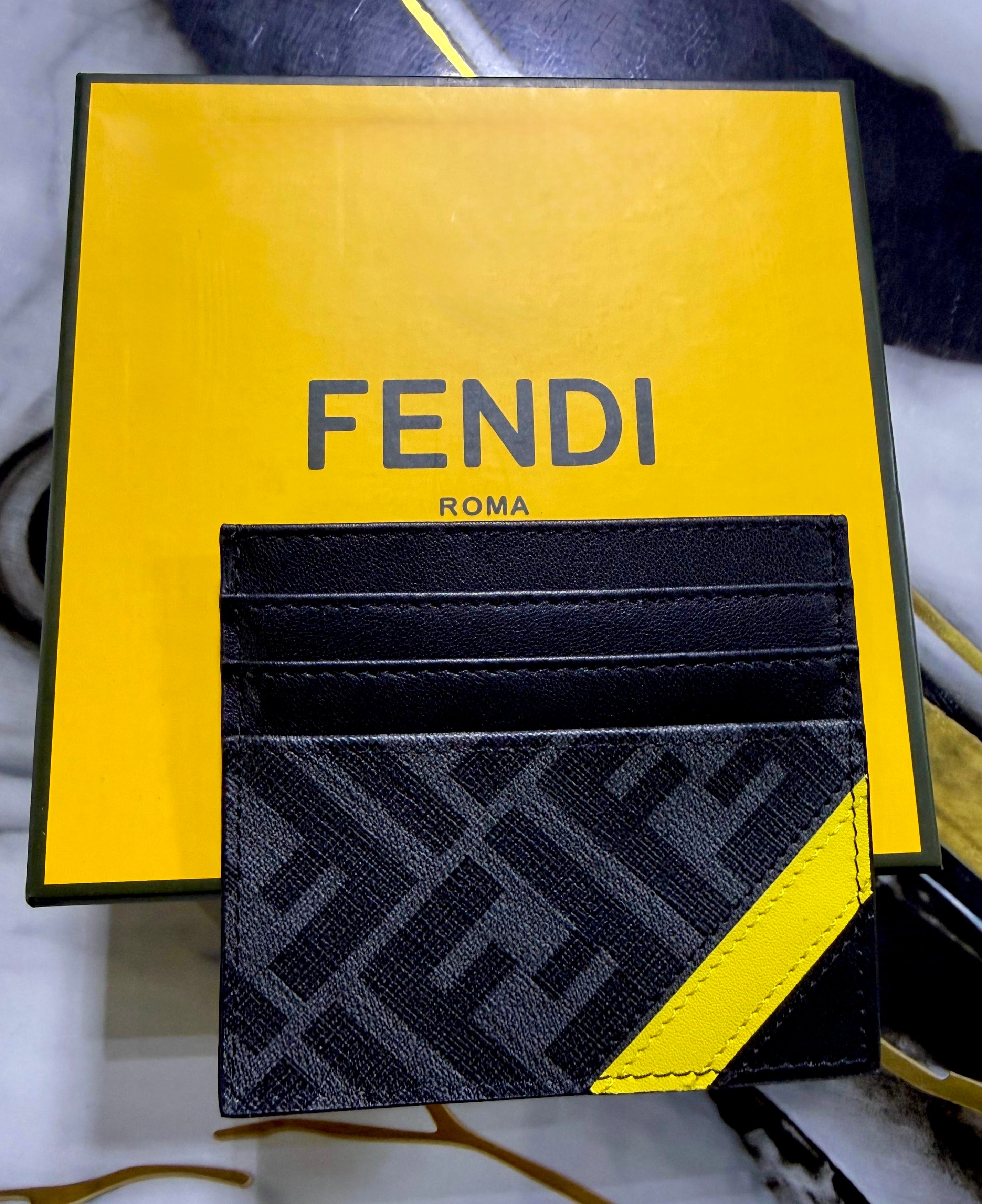 Tarjetero FENDI