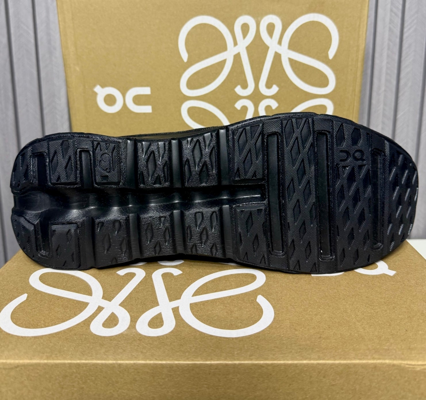 Tenis On x Loewe Black