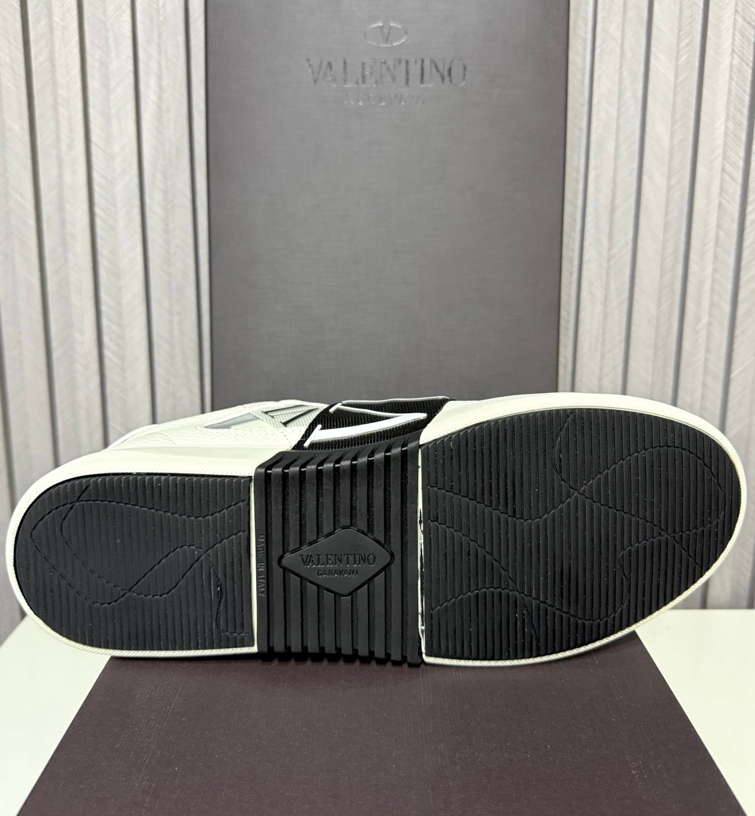 Tenis Valentino Garavani One Stud XL White