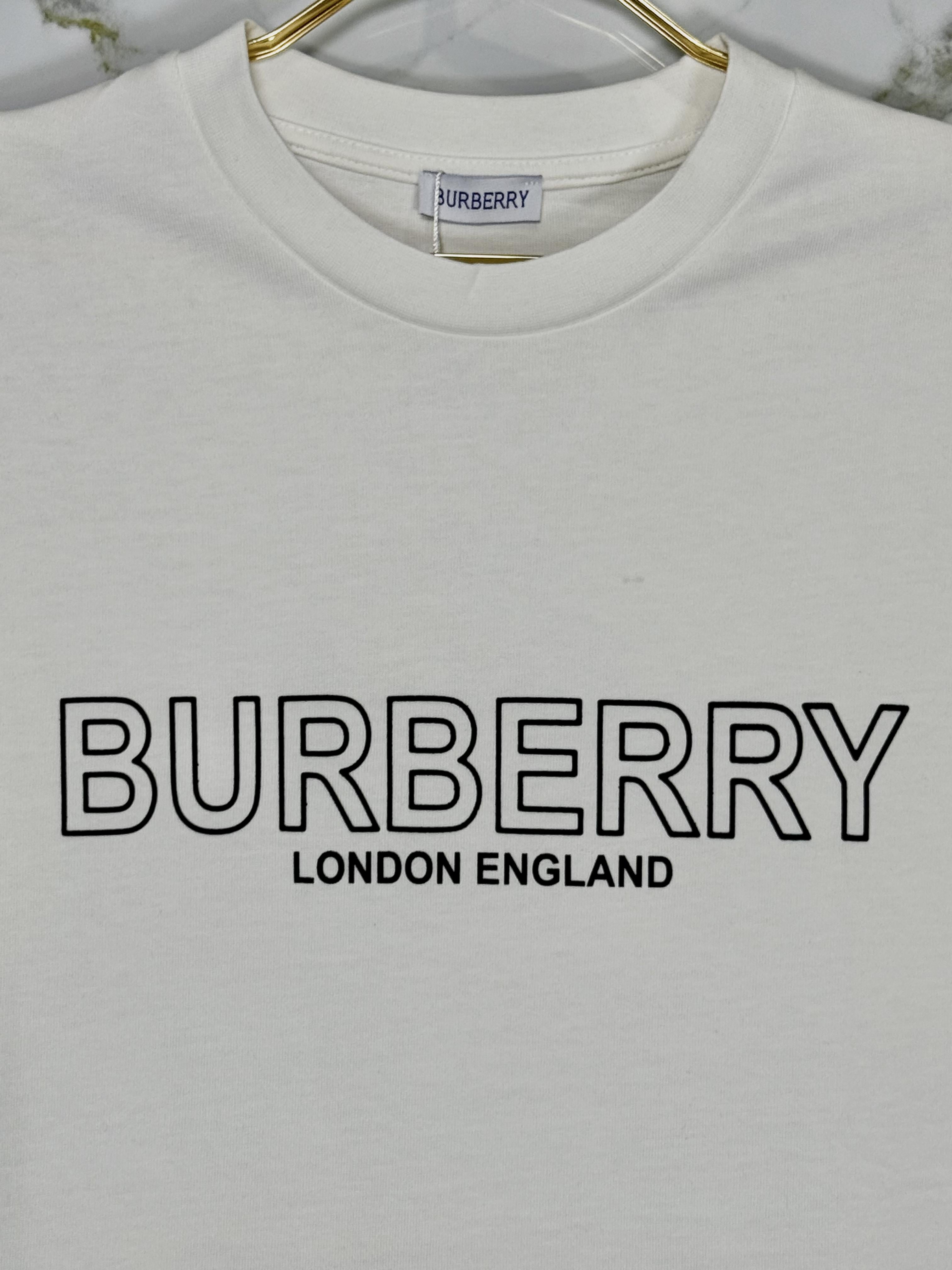 Playera Calidad Alta Burberry Cuello Redondo