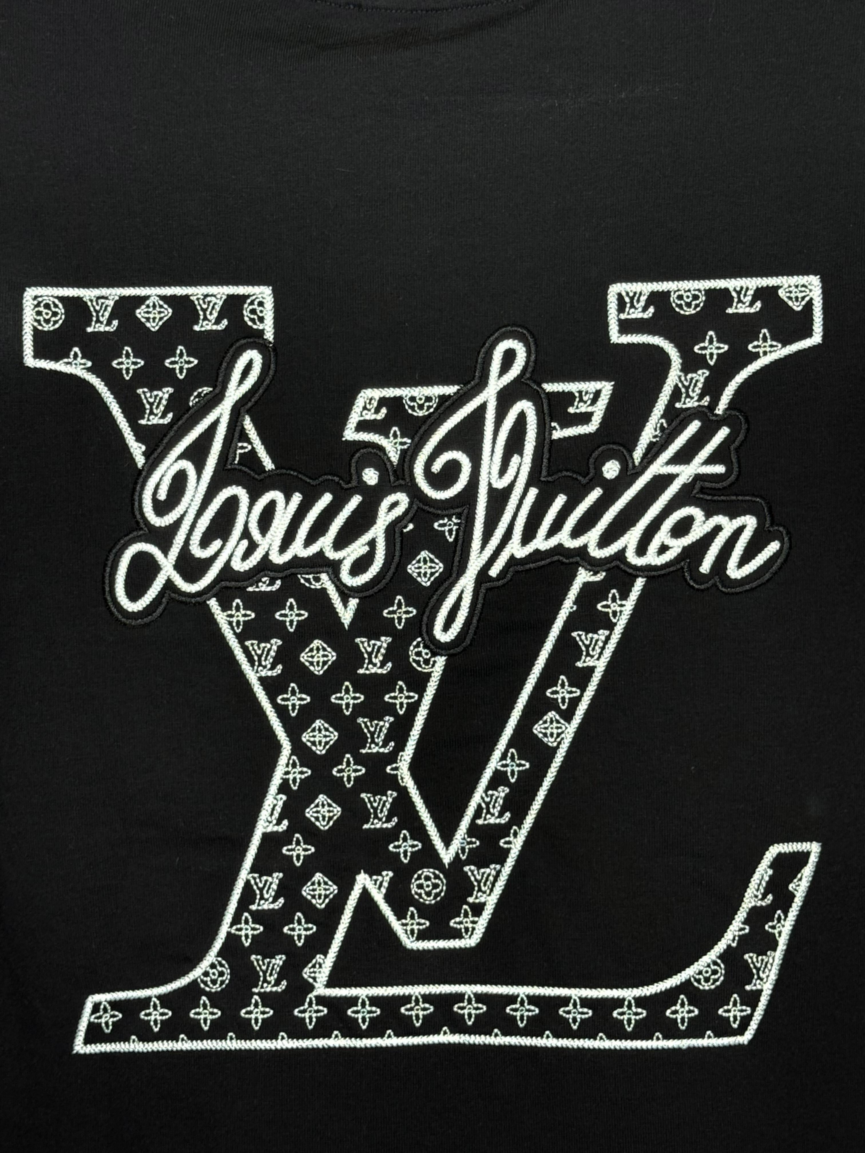 Playera Calidad Alta Louis Vuitton Cuello Redondo