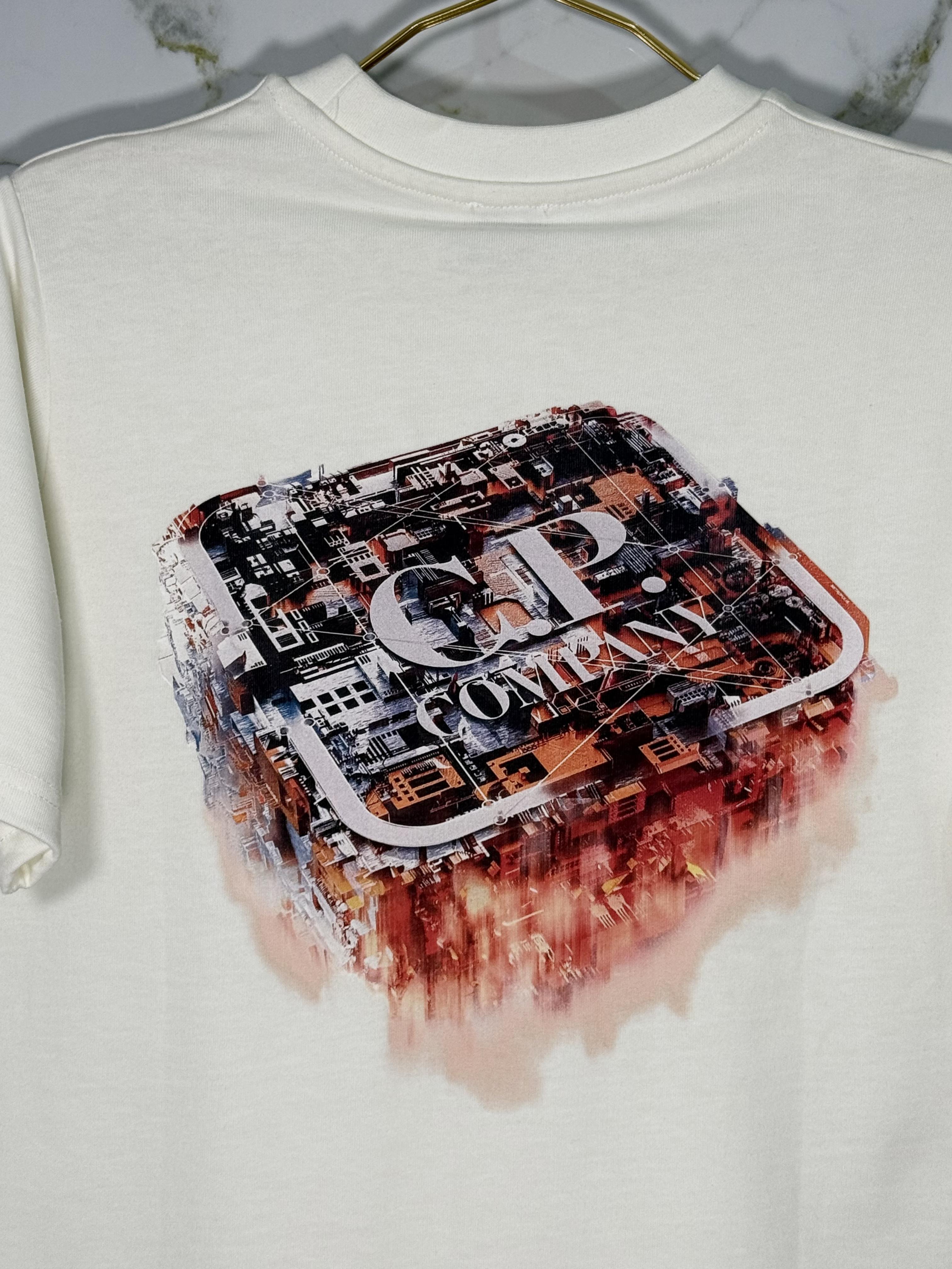 Playera Calidad Alta C.P. Company Cuello Redondo