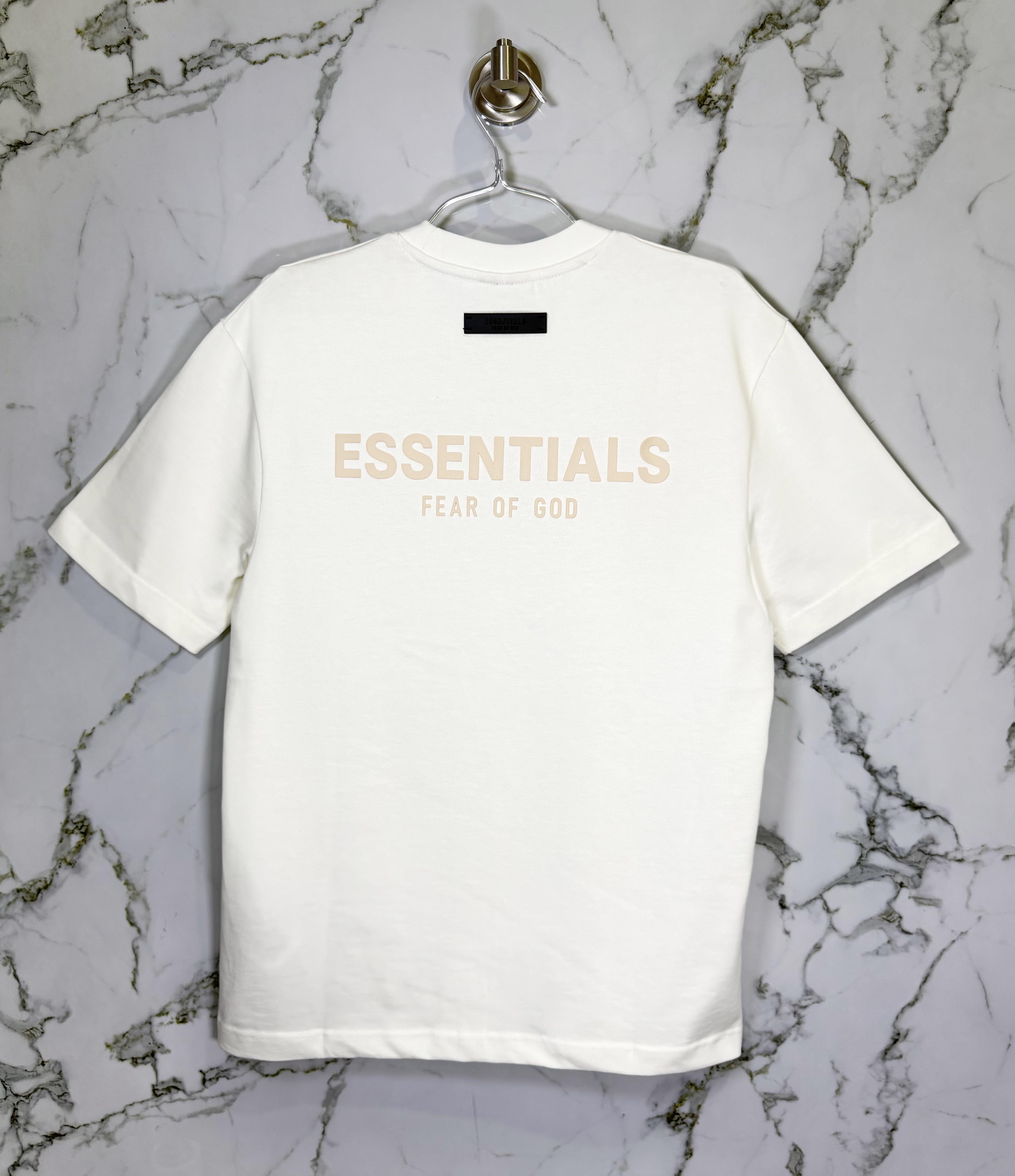 Playera 100% Algodón ESSENTIALS Cuello Redondo