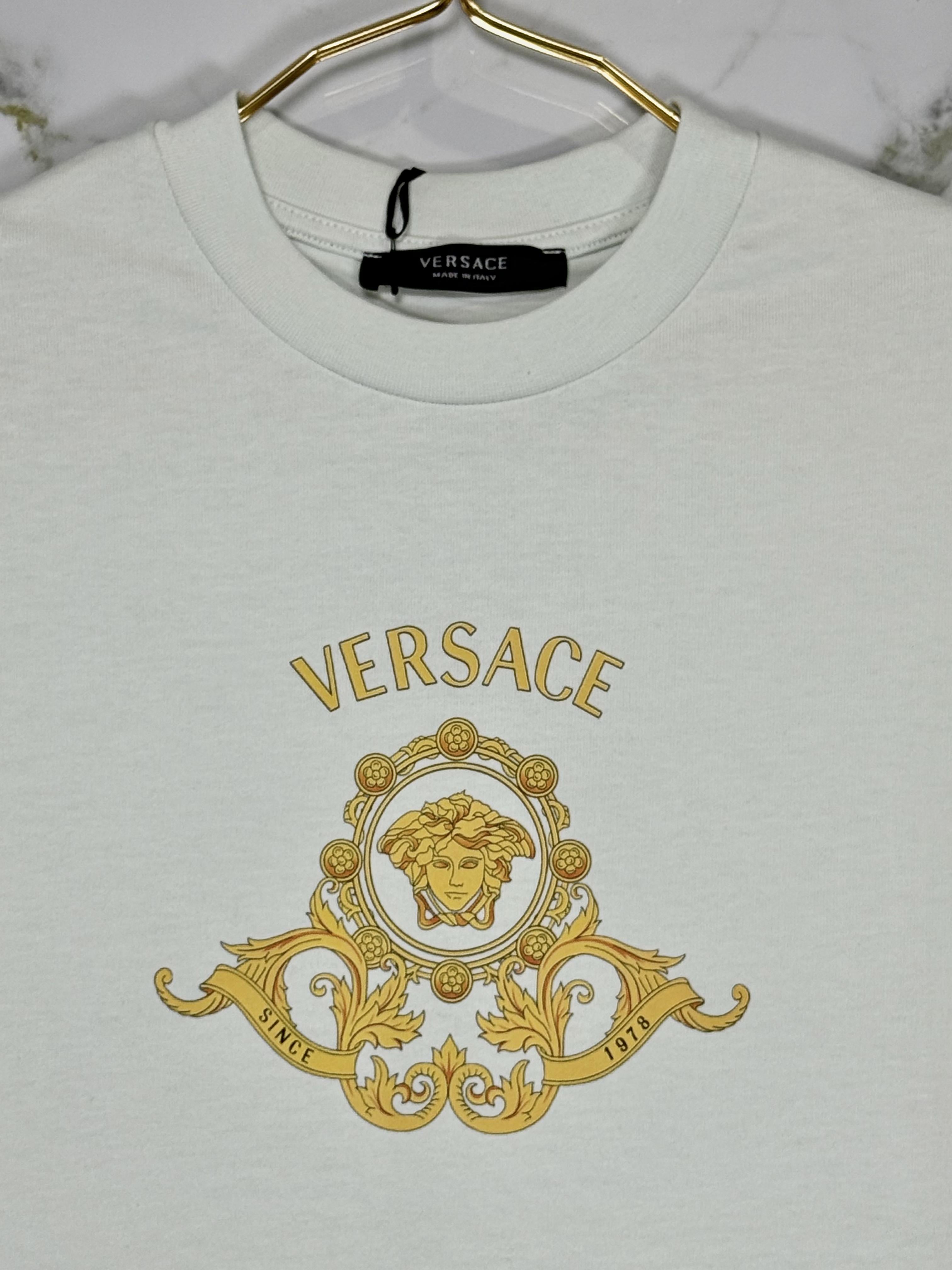 Playera Calidad Alta Versace Cuello Redondo
