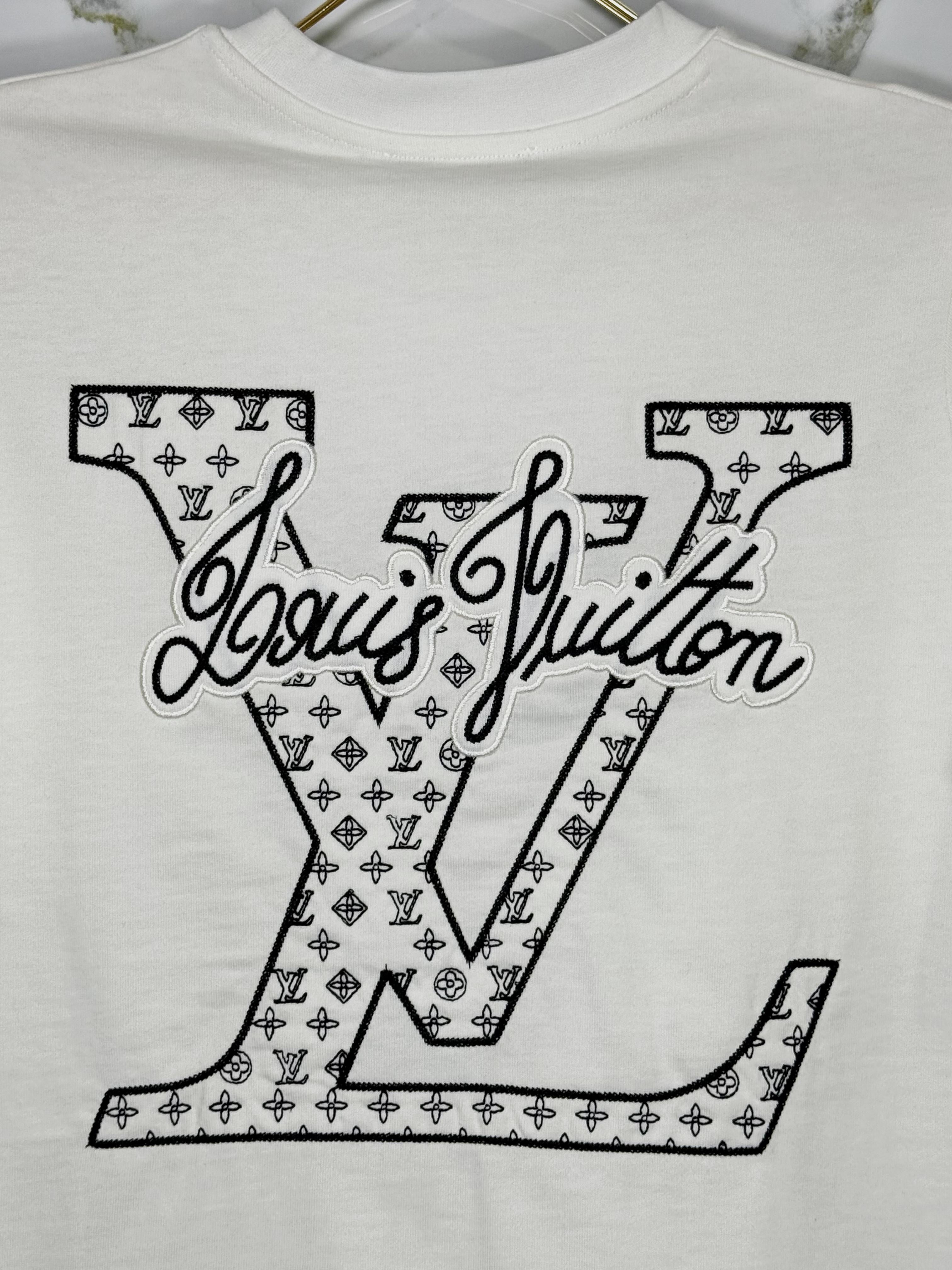 Playera Calidad Alta Louis Vuitton Cuello Redondo