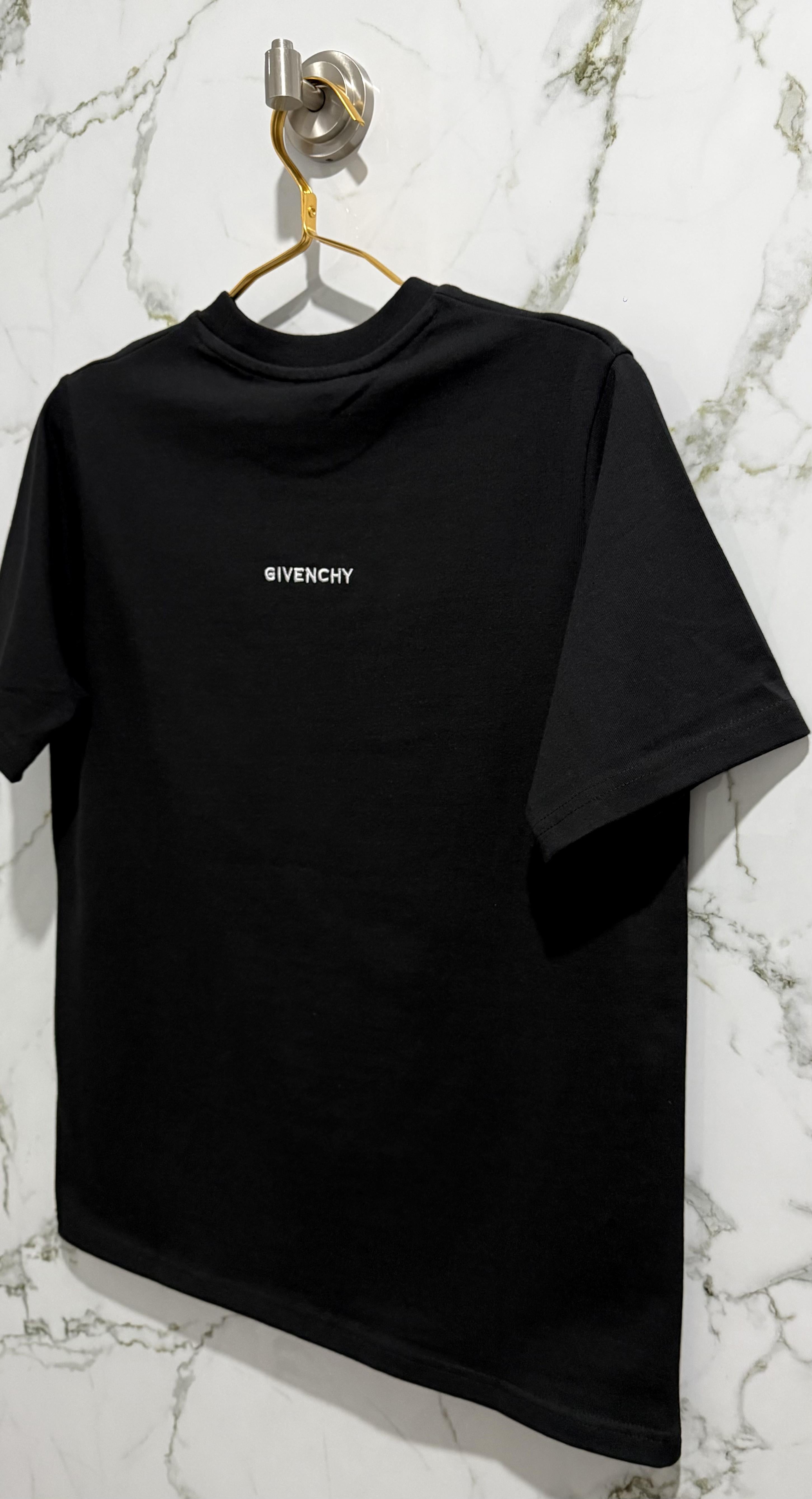 Playera Calidad Alta Givenchy Cuello Redondo