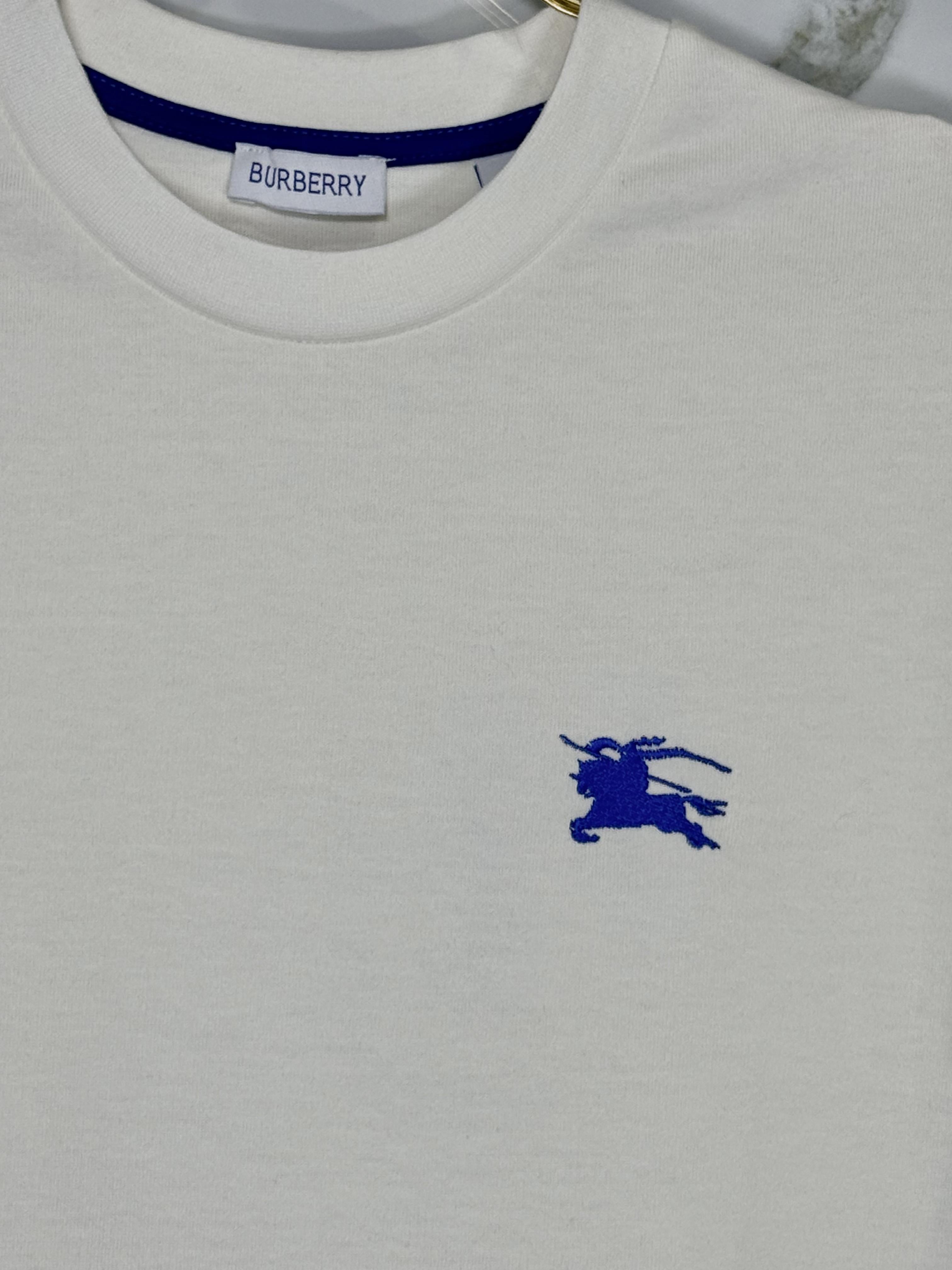 Playera Calidad Alta Burberry Cuello Redondo